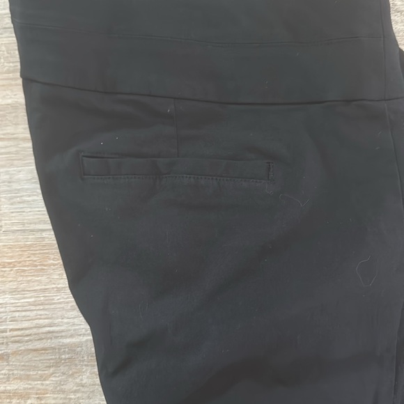 Maurice’s stretchy pants - Picture 3 of 4